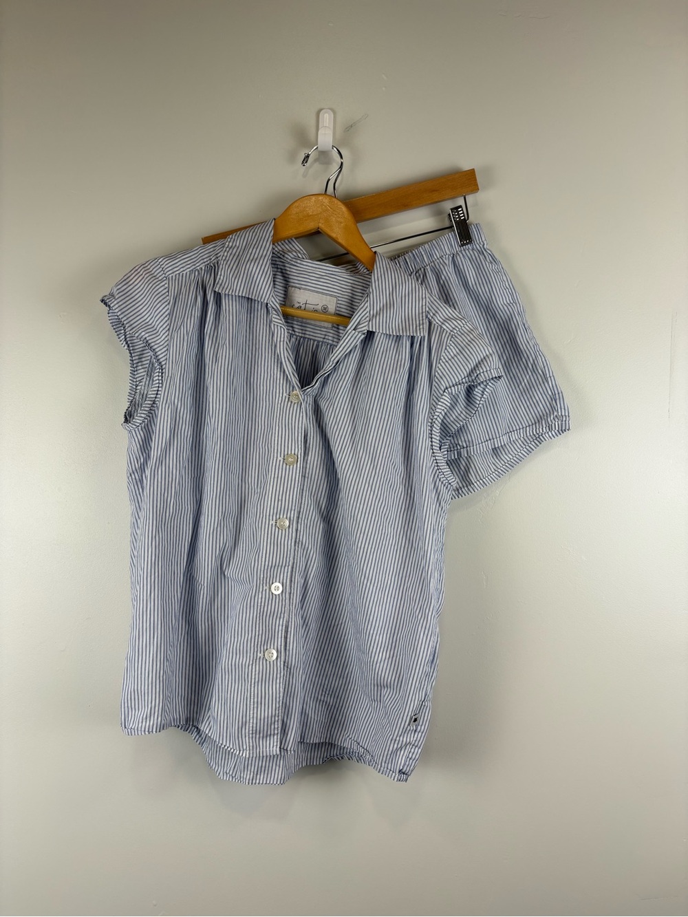 The Cat's Pajamas Striped Short Sleeve & Shorts Set Women's Size Medium Blue/Whi